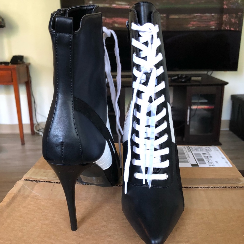 High heels boots